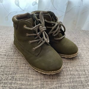 London Fog Green Camoflauge Boots Baby/Toddler Size 9
